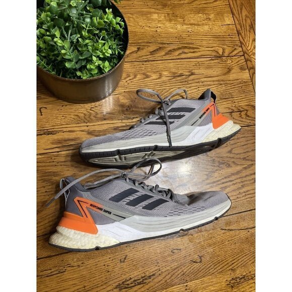 Men's Adidas Response Super Boost Grey Running Shoes FY6483 Sizes 11 - Picture 3 of 9